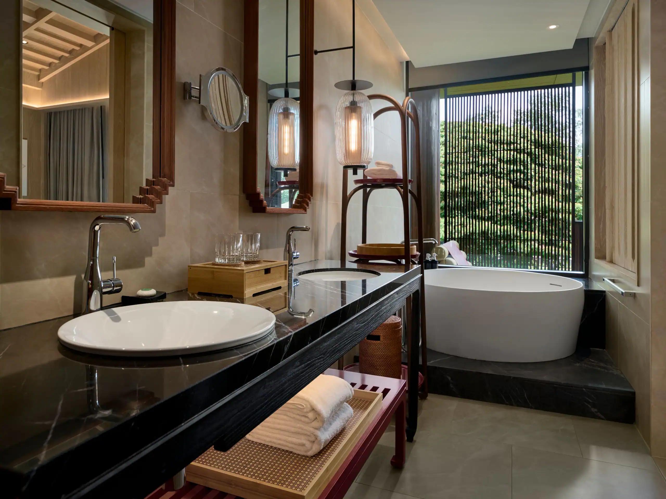 芭提雅安达仕酒店外观图